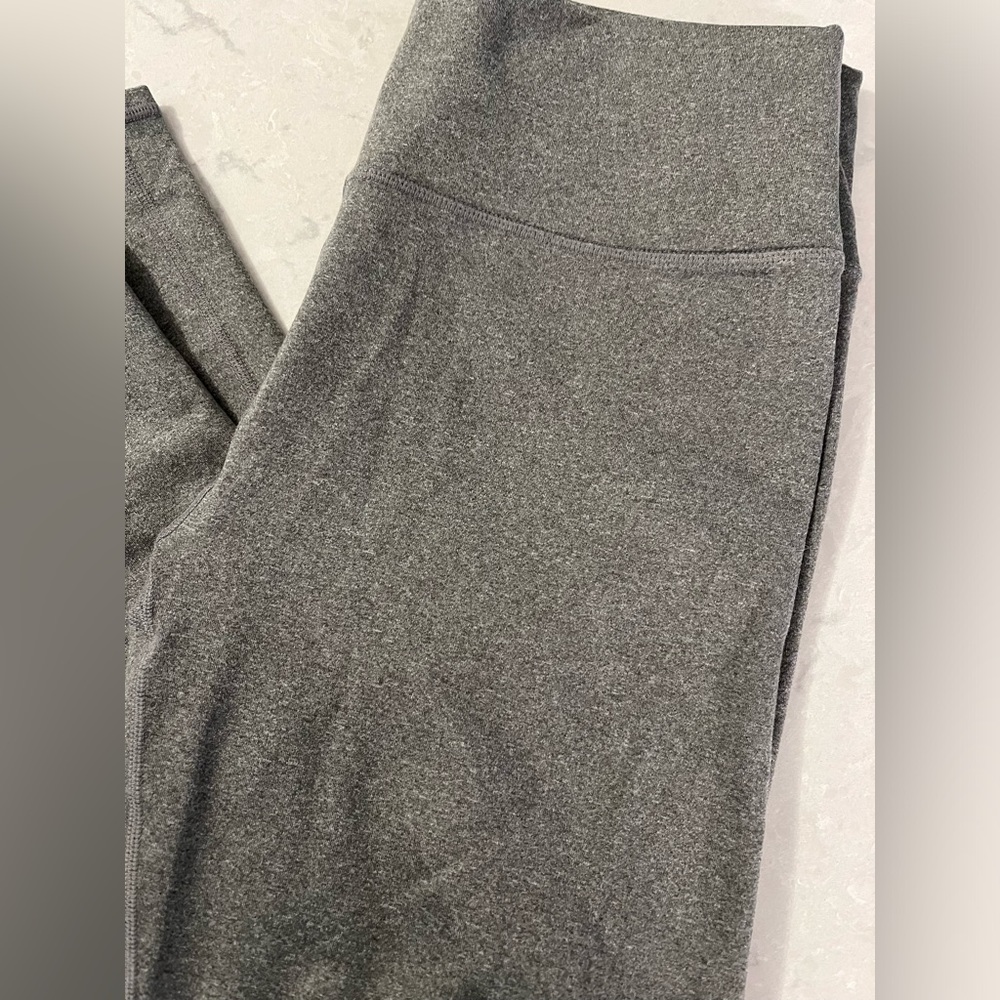 Like New Fabletics Gray Leggings